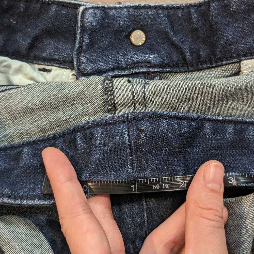 EXPRESS Low Rise Shorts - Picture 5 of 7